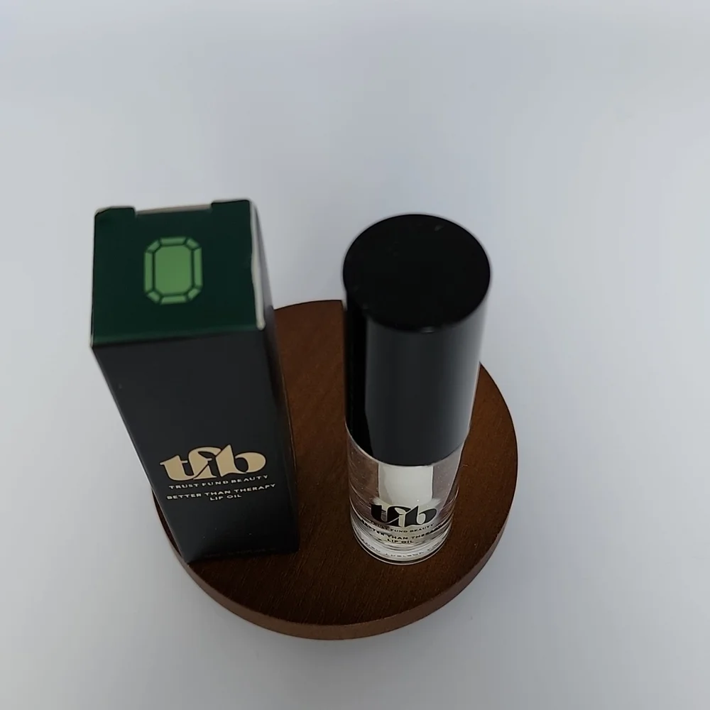 Trust Fund Beauty Better Than Therapy Lip Oil